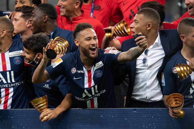 “领帆而上”  2026上海帆船公开赛开幕