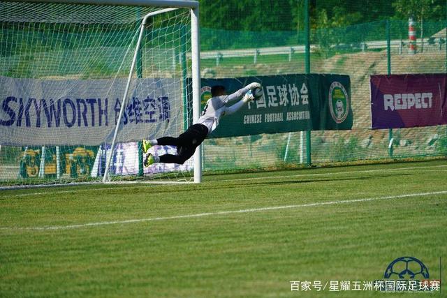 哈特三双尼克斯魔术携手晋级 猛龙力克步行者