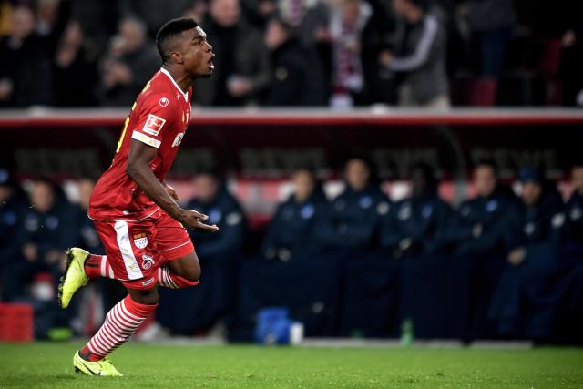 胡明轩23分广东3比1淘汰广厦 半决赛对阵辽宁